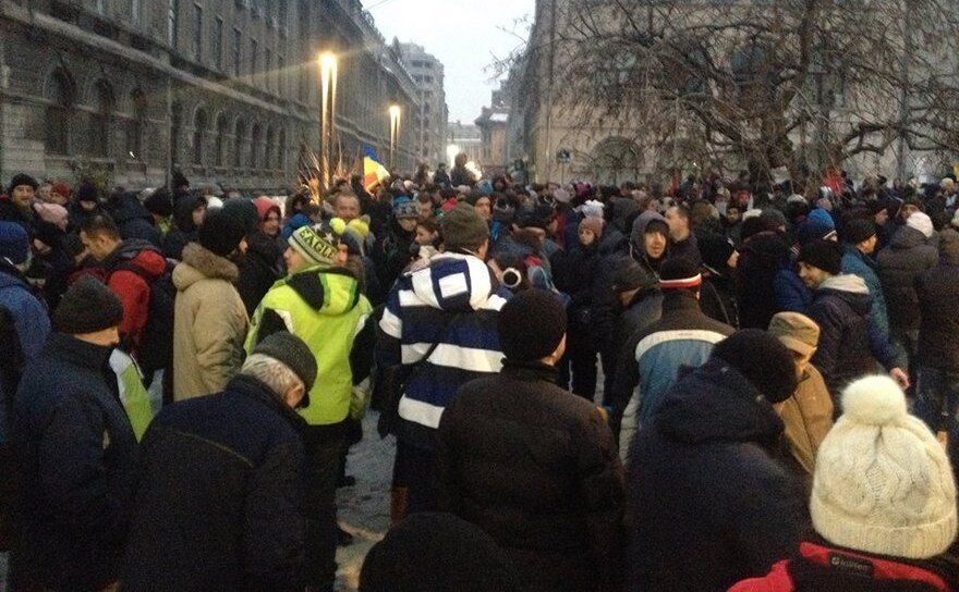 "România, trezeşte-te!" - Protest contra ordonanţei graţierii şi mutilării Codului Penal