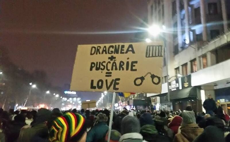 "România, trezeşte-te!" - Protest contra ordonanţei graţierii şi mutilării Codului Penal (Anca Poenariu)