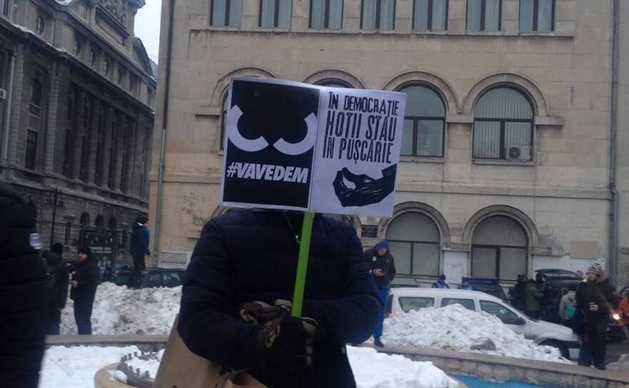 Proteste împotriva "ordonanţelor-elefant"