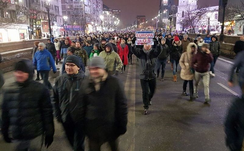 Proteste împotriva "ordonanţelor-elefant" (Sergiu Nicolae Brega)