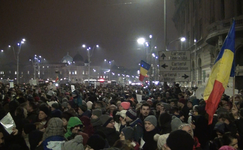 "România, trezeşte-te!" - Protest contra ordonanţei graţierii şi mutilării Codului Penal