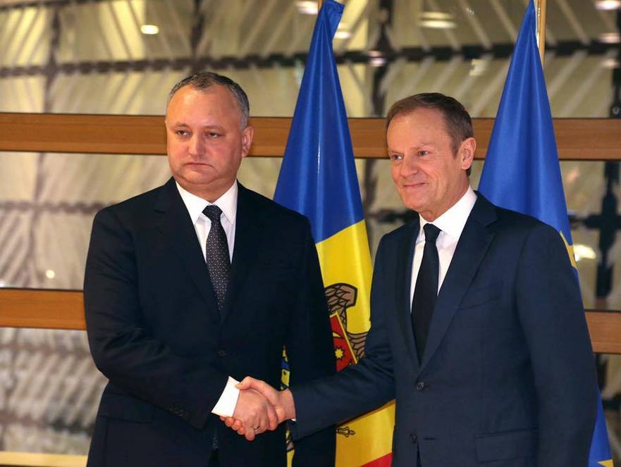 Igor Dodon şi Donald Tusk la Bruxelles (facebook.com / dodon.igor)