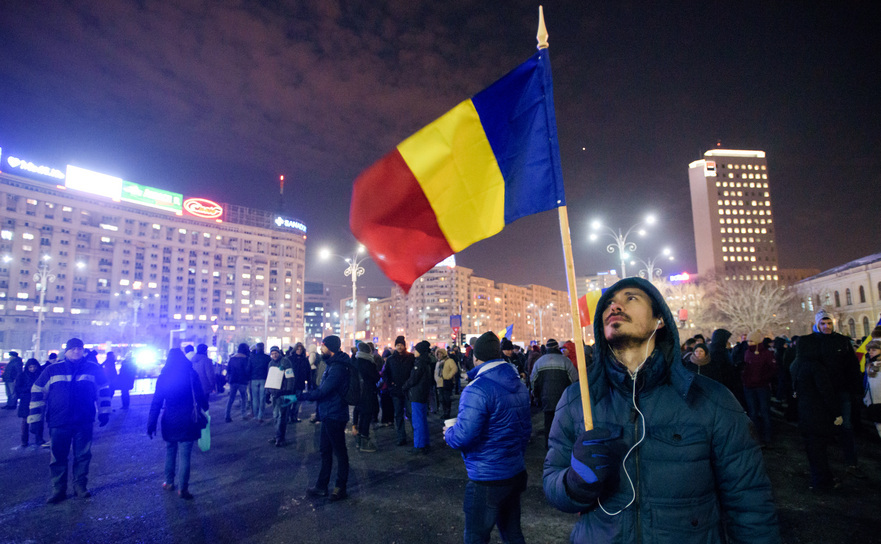 Prove responsibility post office Ziua a unsprezecea: "Continuăm până când penalii şi condamnaţii dispar din  politică!" | Epoch Times România