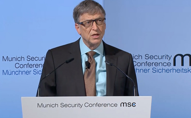 Bill Gates la Conferinţa de Securitate din Munchen, 18 februarie 2017.