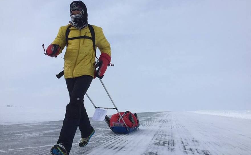 Tiberiu Uşeriu spre finalul Ultramaratonului de la Cercul Polar, 2016 (facebook)