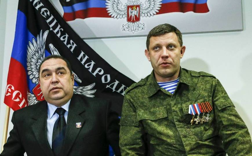 Aleksandr Zaharcenko (dr), liderul autoproclamatei Republici Populare Doneţk şi Igor Plotniţki, liderul autoproclamatei Republici Populare Lugansk. (Captură Foto)