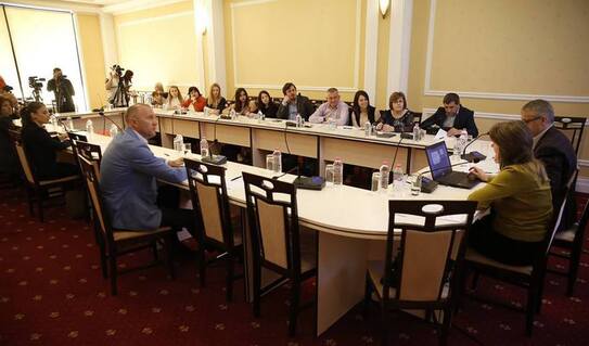 Masa rotundă de prezentare a Raportului API 23.05.2017 (facebook.com/profil M. Ciobanu)