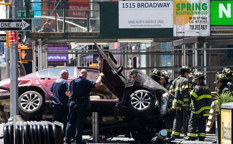Scena atacului cu un automobil în Times Square, New   York City, 18 mai 2017.