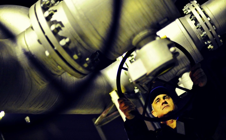 Comisia Europeană investighează restricţiile la exporturile de gaze naturale din România