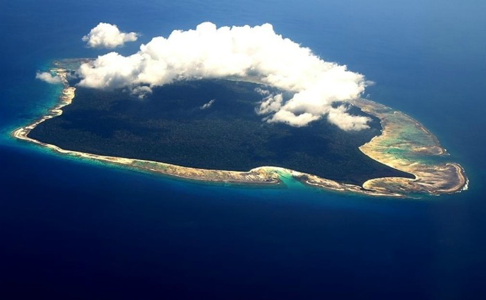 Insula Santinelei de Nord, una dintre Insulele Andaman din Golful Bengal, India (survivalinternational.org)