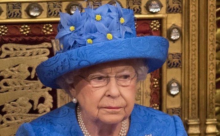Regina Elisabeta a II-a a Marii Britanii în timpul unui discurs în Parlamentul britanic, Londra, 21 iunie 2017.