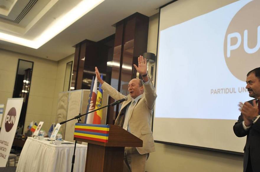 Traian Băsescu prezent la Congresul PUN de la Chişinău 25.06.2017 (facebook.com/Traian Băsescu)