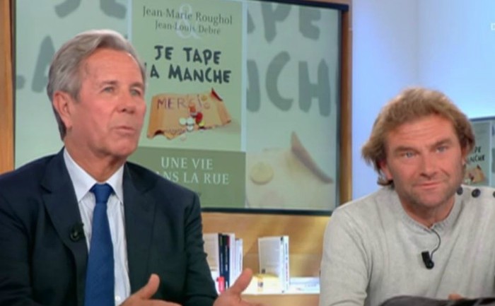 
Jean-Marie Roughol (dreapta) împreună cu Jean-Louis Debre (stânga) într-un interviu pentru televiziunea franceză