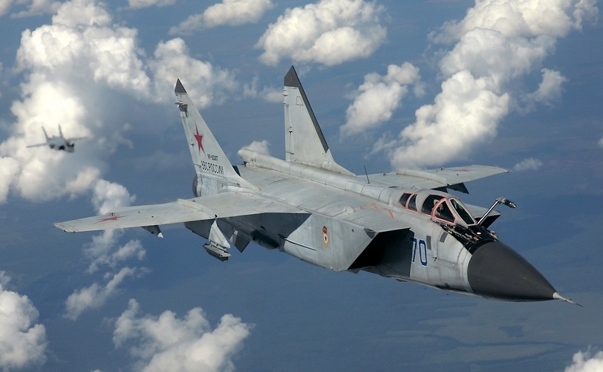 Avion de luptă rusesc MiG-31.