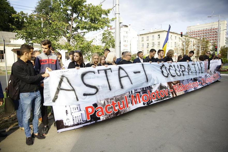 Protest PL în faţa Ambasadei Rusiei la Chişinău (facebook.com)