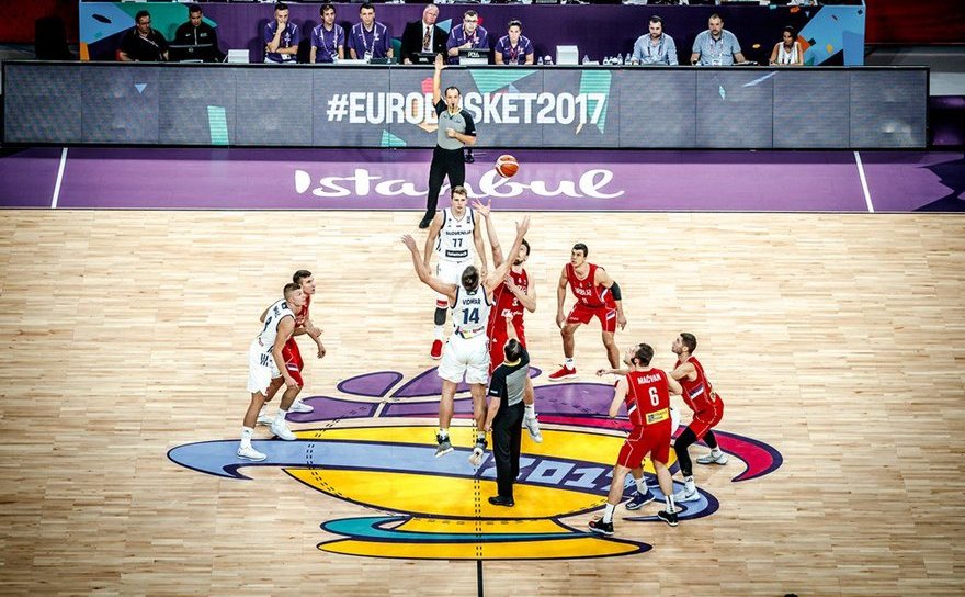 Slovenia - Serbiei, 95 - 85 în finala Euorbasket 2017.