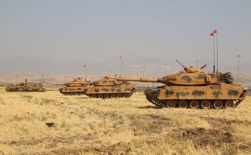 Tancuri turceşti în apropierea punctului de frontieră turco-irakian Habur, în timpul unui exerciţiu militar, 18 septembrie 2017.