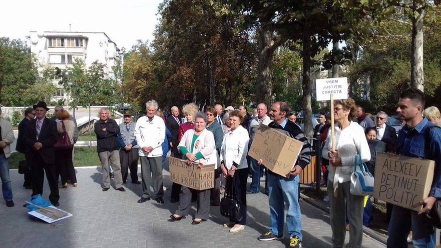 Protest în susţinerea lui Alexei Alexeev la Curtea de Apel Chişinău