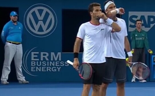 Perechea formată din tenismanul român Horia Tecău şi olandezul Jean-Julien Rojer. (Captură foto)