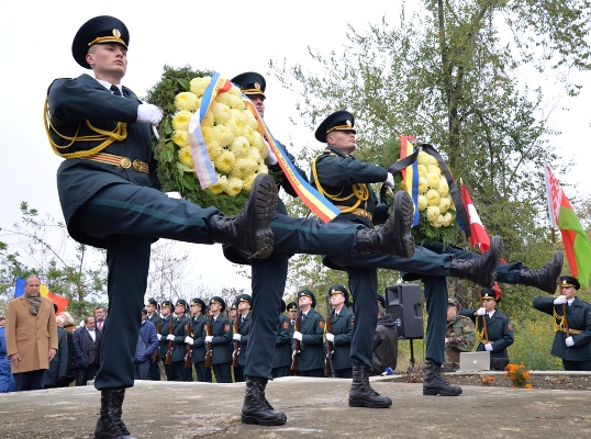 Comemorarea ostaşilor români la Chişinău de Ziua Armatei Române