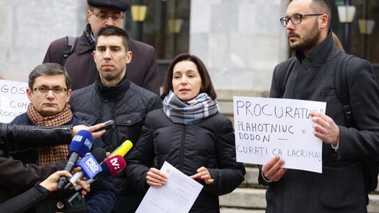 Maia Sandu, liderul PAS în faţa Procuraturii Generale (unpaspentru.md)