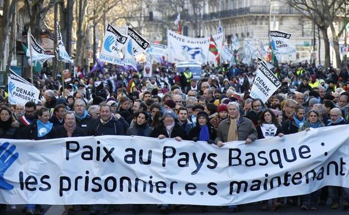 Protest în Paris pentru drepturile deţinuţilor ETA, 9 decembrie 2017.