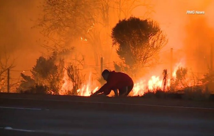 Incendiu în California (SUA) (Print screen YouTube)