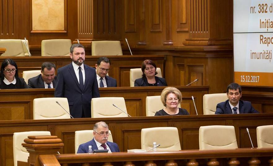 Parlamentul RM l-a numit în funcţie de director CNA pe Ruslan Zumbreanu