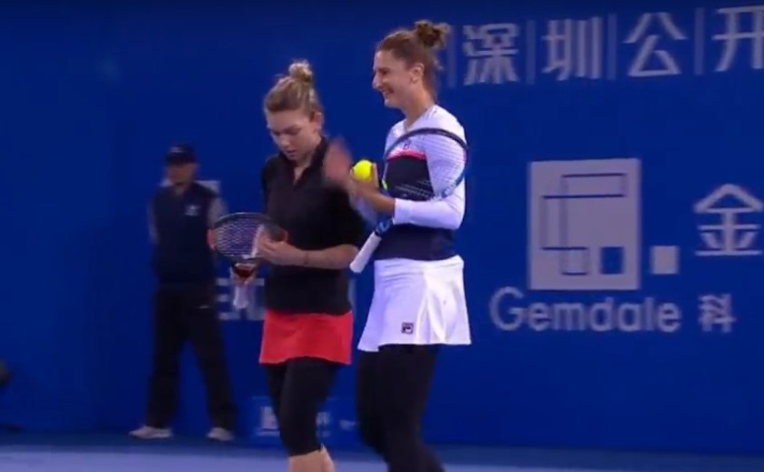 Jucătoarele române de tenis Simona Halep şi Irina Begu.