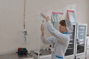 Soră medicală dintr-un spital (facebook.com)