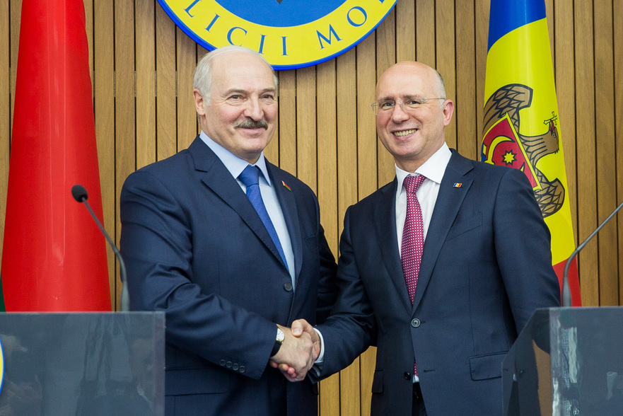 Aleksandr Lukaşenko şi Pavel Filip 19.04.2018 (gov.md)
