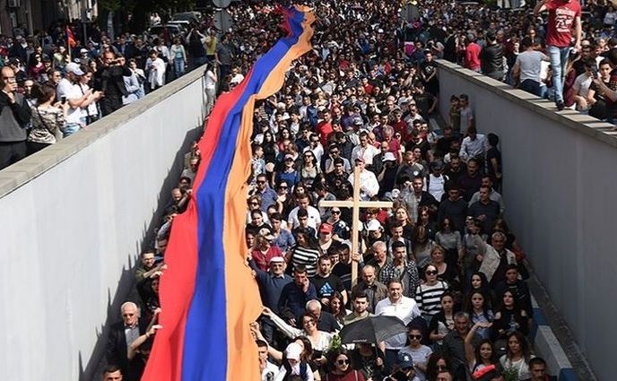 Marş de comemorare a 103 ani de la masacrul comis de turcii otomani împotriva armenilor, 24 aprilie 2018, Erevan, Armenia.