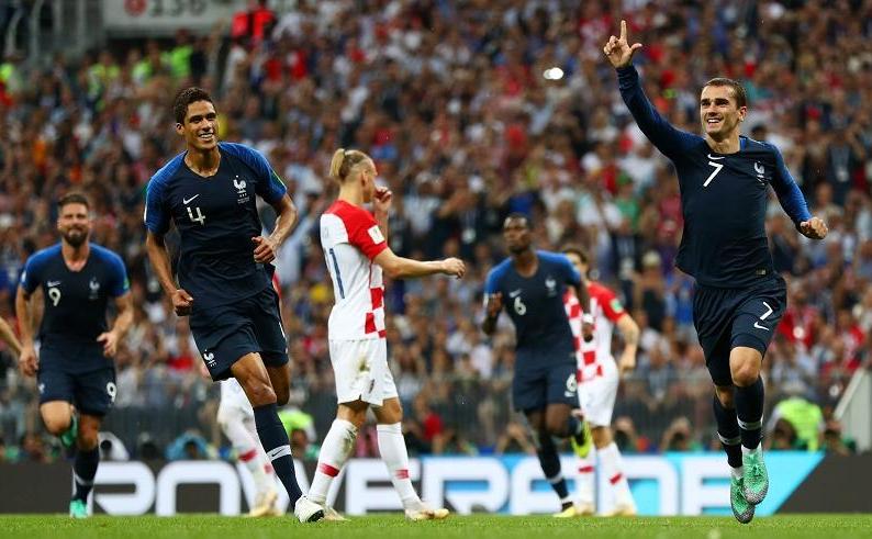 Franţa a   învins echipa Croaţiei cu scorul de 4-2 (2-1), duminică, în finala Cupei Mondiale de fotbal 2018, din Rusia.