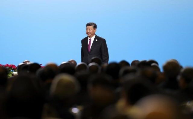  
Xi Jinping soseşte la ceremonia de deschidere a summit-ului pentru cooperare dintre China şi Africa.