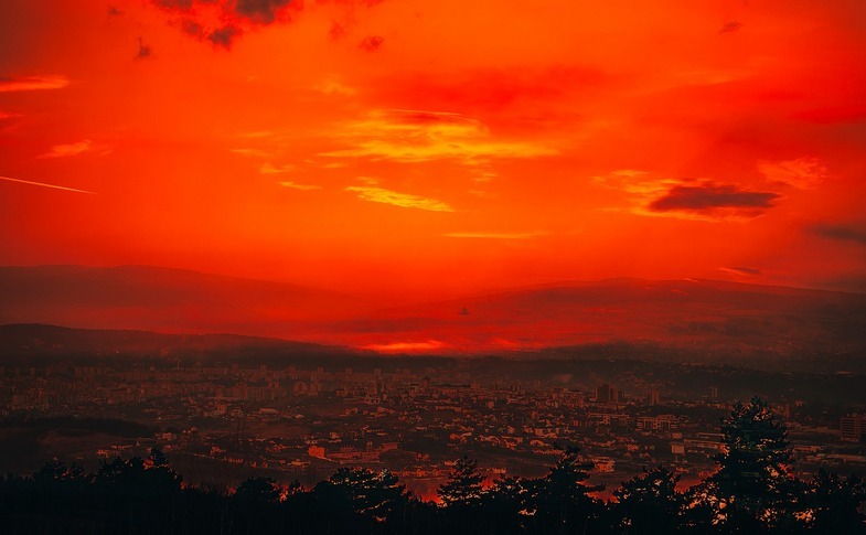 Cluj Napoca, in lumina apusului de soare. (pixabay.com)