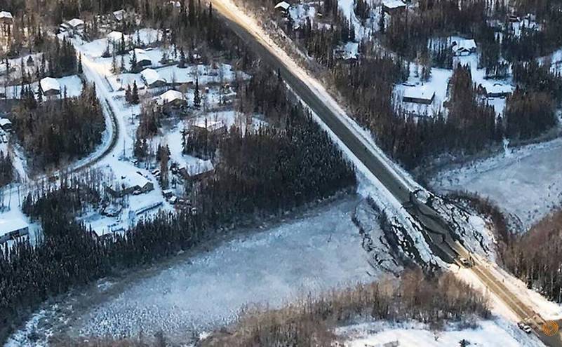 Infrastructură distrusă de cutremurul care a lovit Anchorage, Alaska, pe 30 noiembrie 2018
