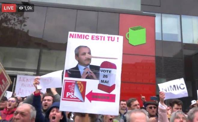 Protest (Vlad Voiculescu)