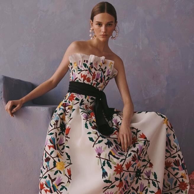 (CAROLINAHERRERA.COM)
