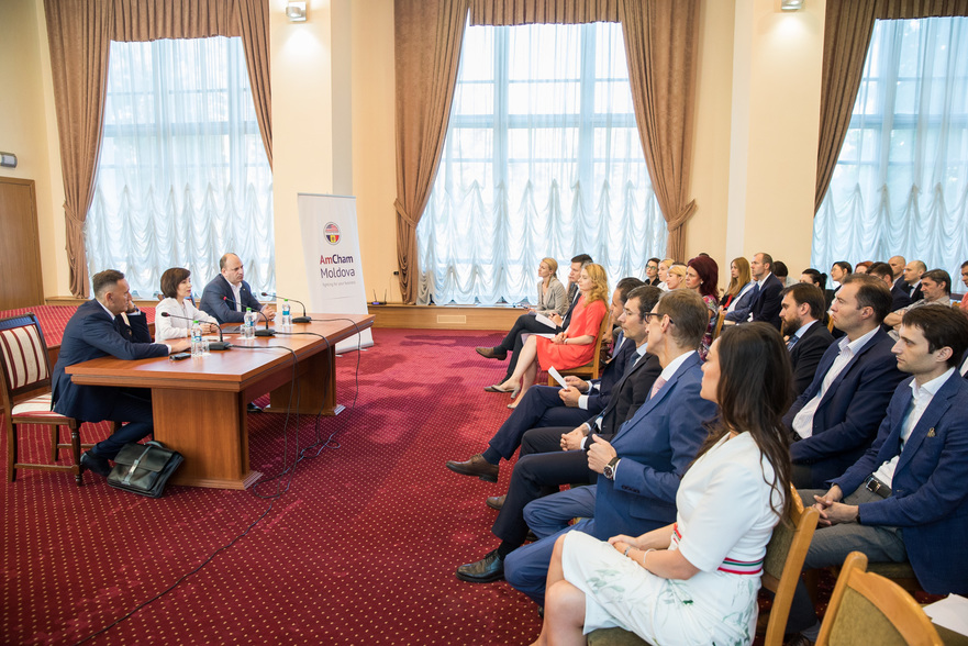 Maia Sandu la întâlnirea cu reprezentanţii mediului de afaceri din R. Moldova, 28.06.2019 (gov.md)