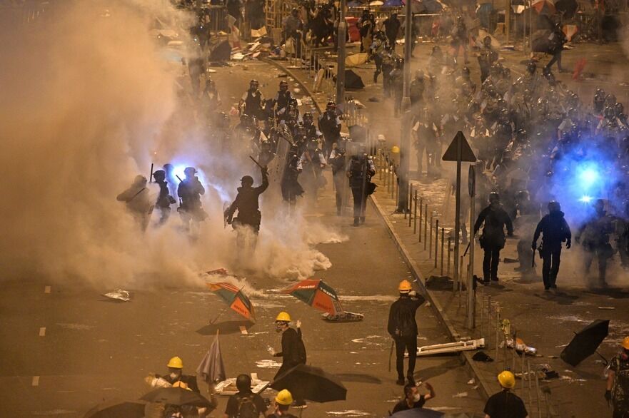 Proteste masive în Hong Kong, 2 iulie 2019 (Anthony Wallace/AFP/Getty Images)