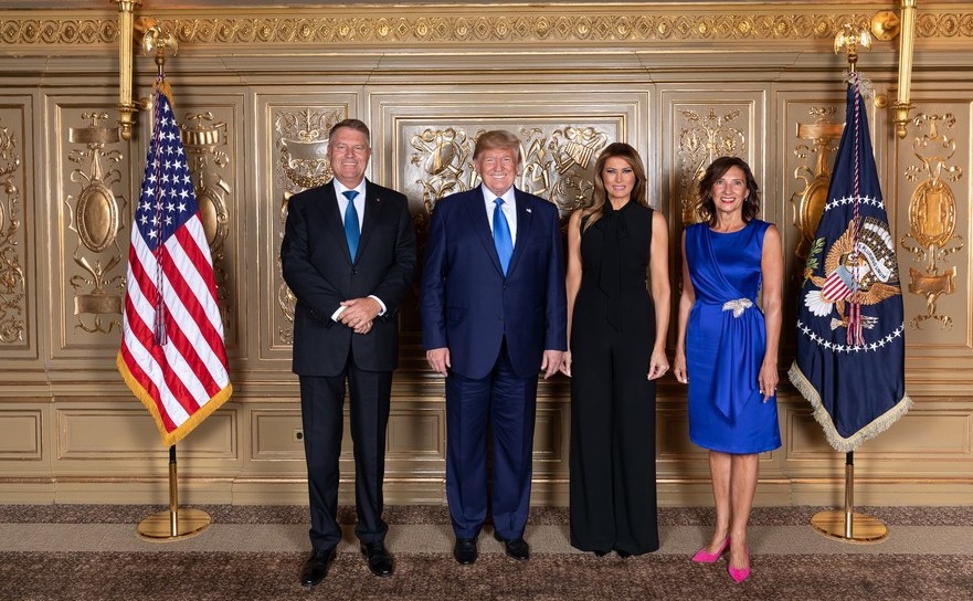 Presedintele Iohannis şi soţia sa, fotografie alături de Donald şi Melania Trump