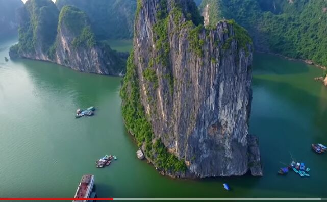 Golful Ha Long, Vietnam (Youtube.com)