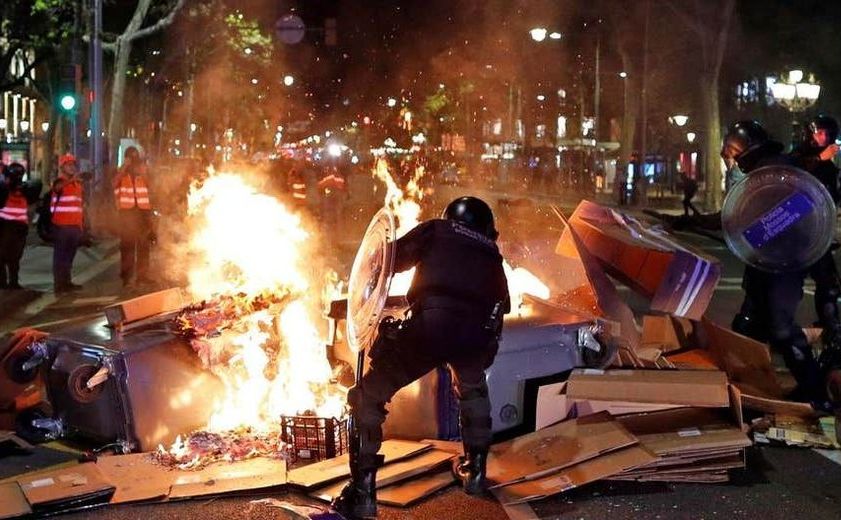 Protest violent în Barcelona, 26 octombrie 2019 (Screenshot)