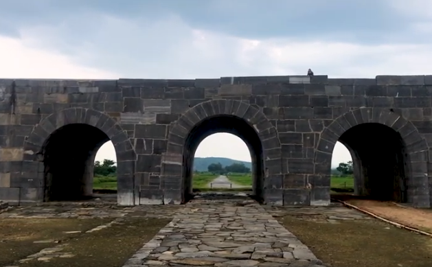 Cetatea dinastiei Ho, Vietnam (Youtube.com)