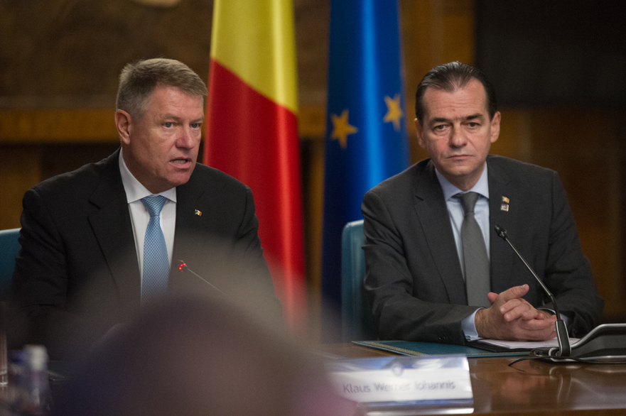 Presedintele Klaus Iohannis si premierul Ludovic Orban in sedinta de Guvern