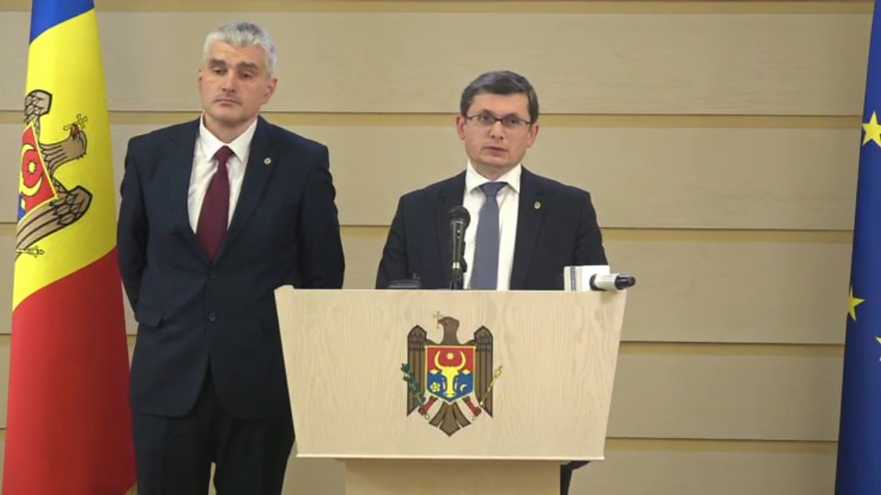 Deputaţi ai Blocului ACUM, Alexandru Slusari şi Igor Grosu