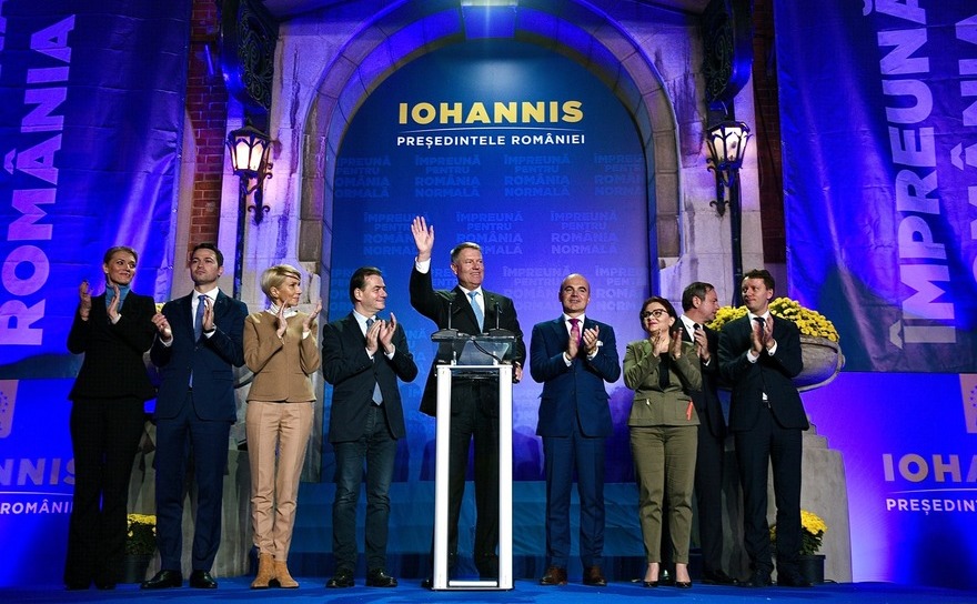 Klaus Iohannis, pe primul loc in primul tur al alegerilor prezidentiale.