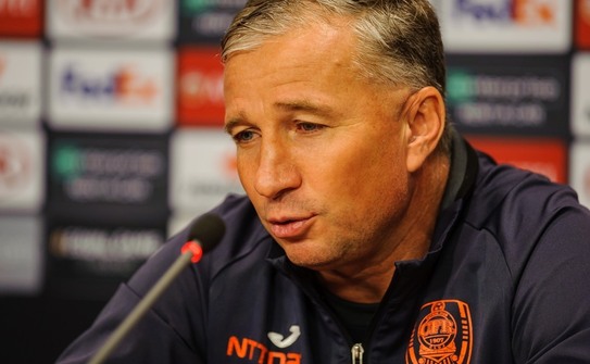 Antrenorul român Dan Petrescu. (Fotbal Club CFR 1907 CLUJ-NAPOCA/facebook)