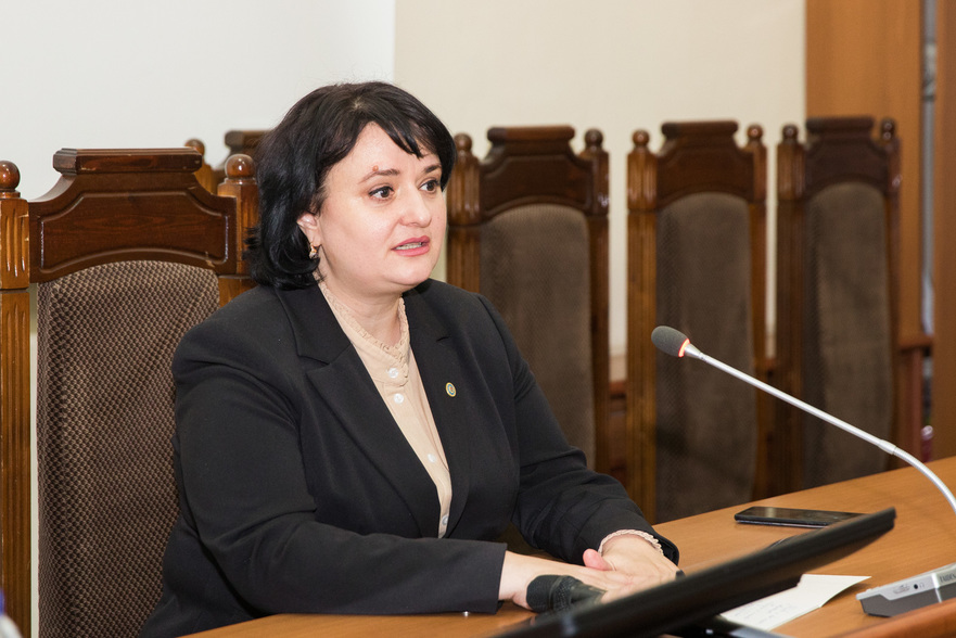 Viorica Dumbrăveanu, ministrul Sănătăţii, Muncii şi Protecţiei Sociale din R. Moldova