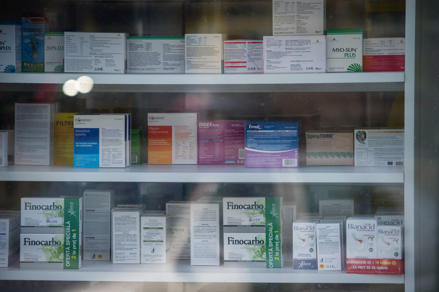 Medicamente in farmacii in timpul crizei coronavirus (Epoch Times România)